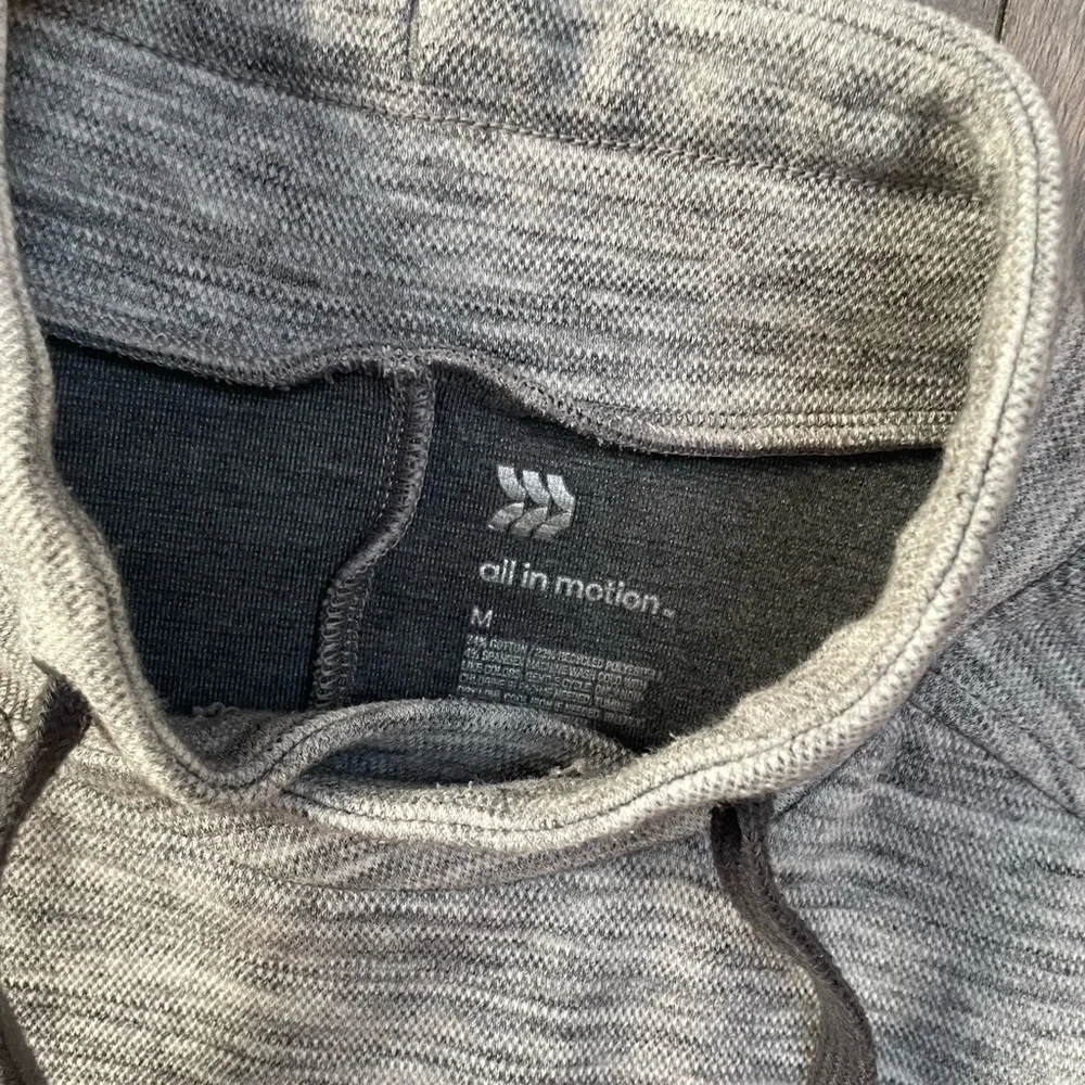 All In Motion pullover - Picture 2 of 3